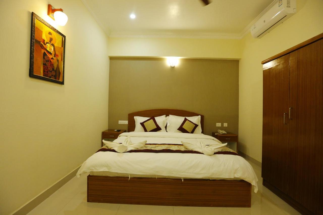 Nitheesh Residency Hotel Kanchipuram Eksteriør billede